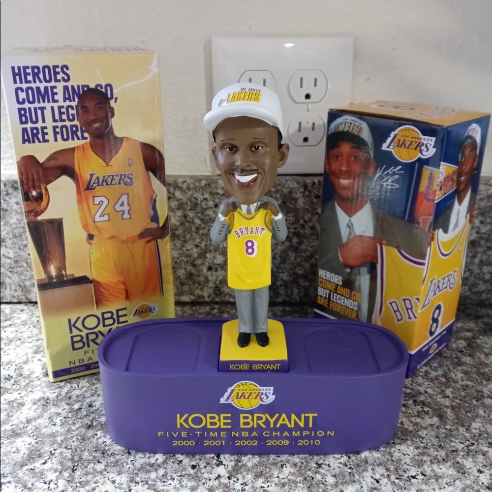 Kobe Bryant Bobble Head With Stand